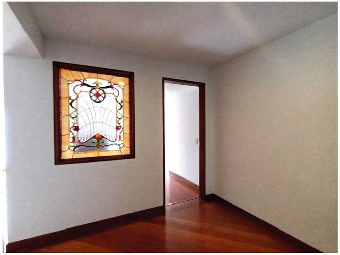 Apartamento de 2 alcobas en venta en Bella Suiza, Bogotá, 151 m² · foto 9 de 17
