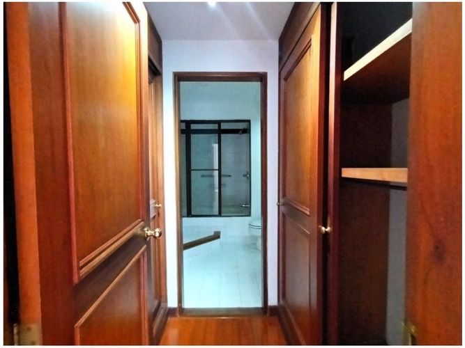 Apartamento de 2 alcobas en venta en Bella Suiza, Bogotá, 151 m² · foto 13 de 17