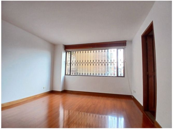 Apartamento de 2 alcobas en venta en Bella Suiza, Bogotá, 151 m² · foto 15 de 17