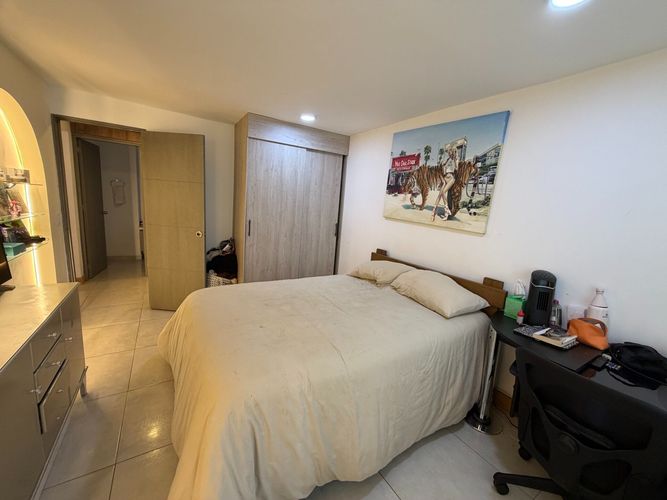 Apartamento de 4 alcobas en venta en El Poblado, Medellín, 263 m² · foto 12 de 24