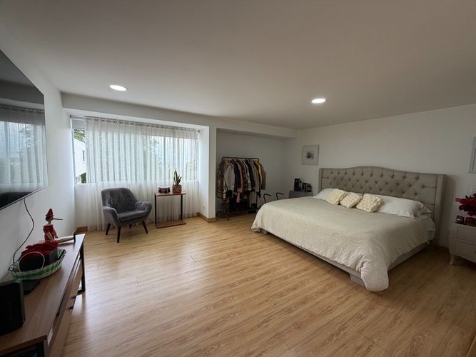 Apartamento de 4 alcobas en venta en El Poblado, Medellín, 263 m² · foto 17 de 24