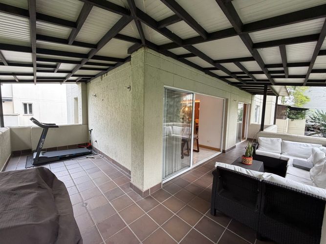 Apartamento de 4 alcobas en venta en El Poblado, Medellín, 263 m² · foto 14 de 24