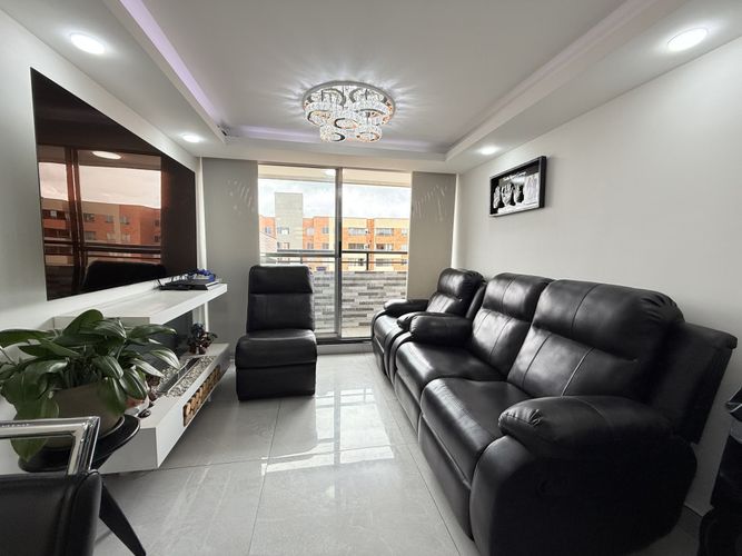 Apartamento de 3 alcobas en venta en El Sosiego, Madrid, 63 m² · foto 4 de 20