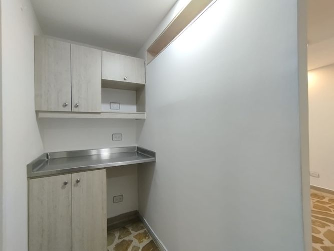 Oficina en arriendo en Zona Centro, Envigado, 24 m² · foto 6 de 8