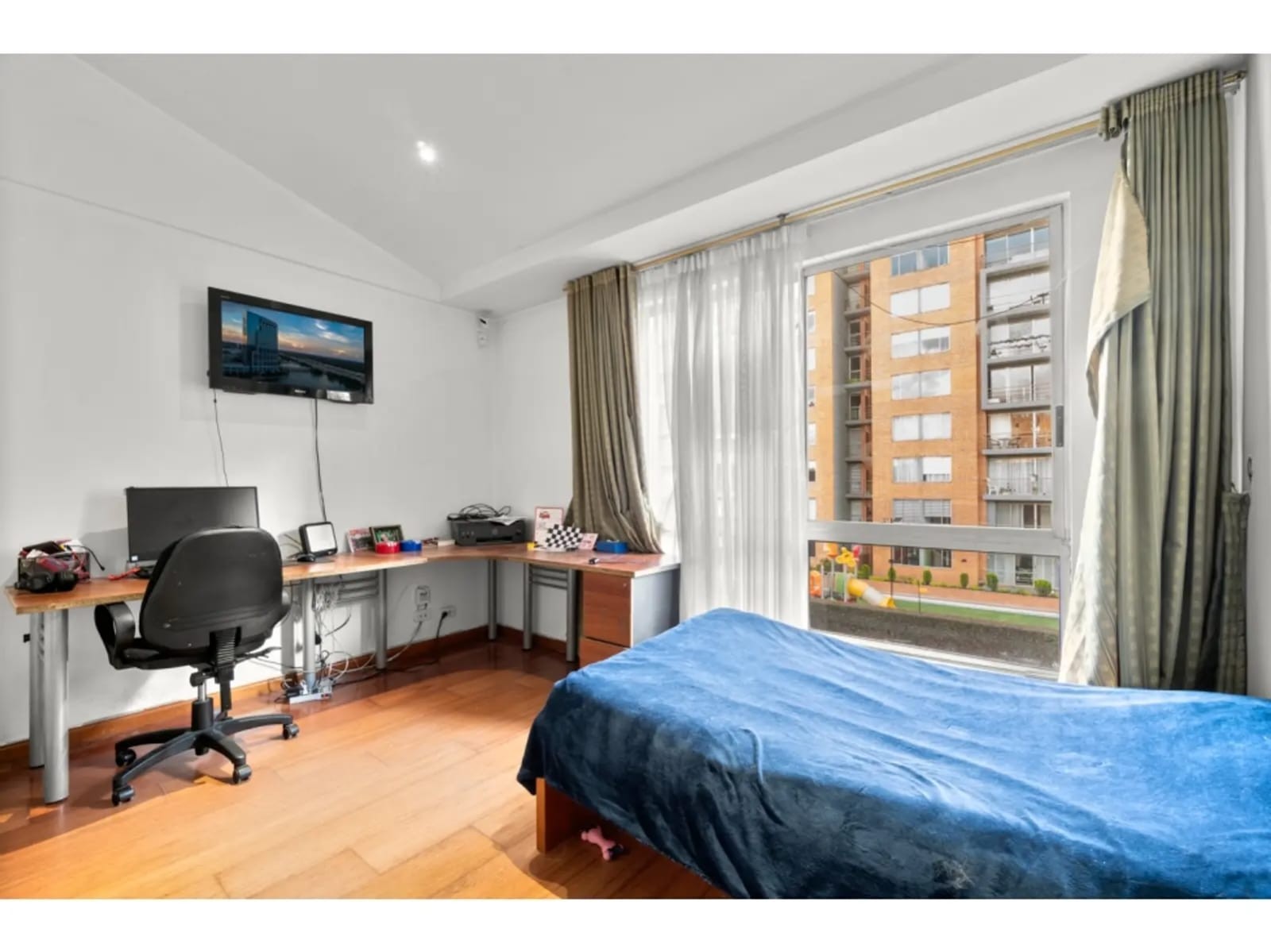 Casa en venta en Colina Campestre, Bogotá · foto 13 de 16