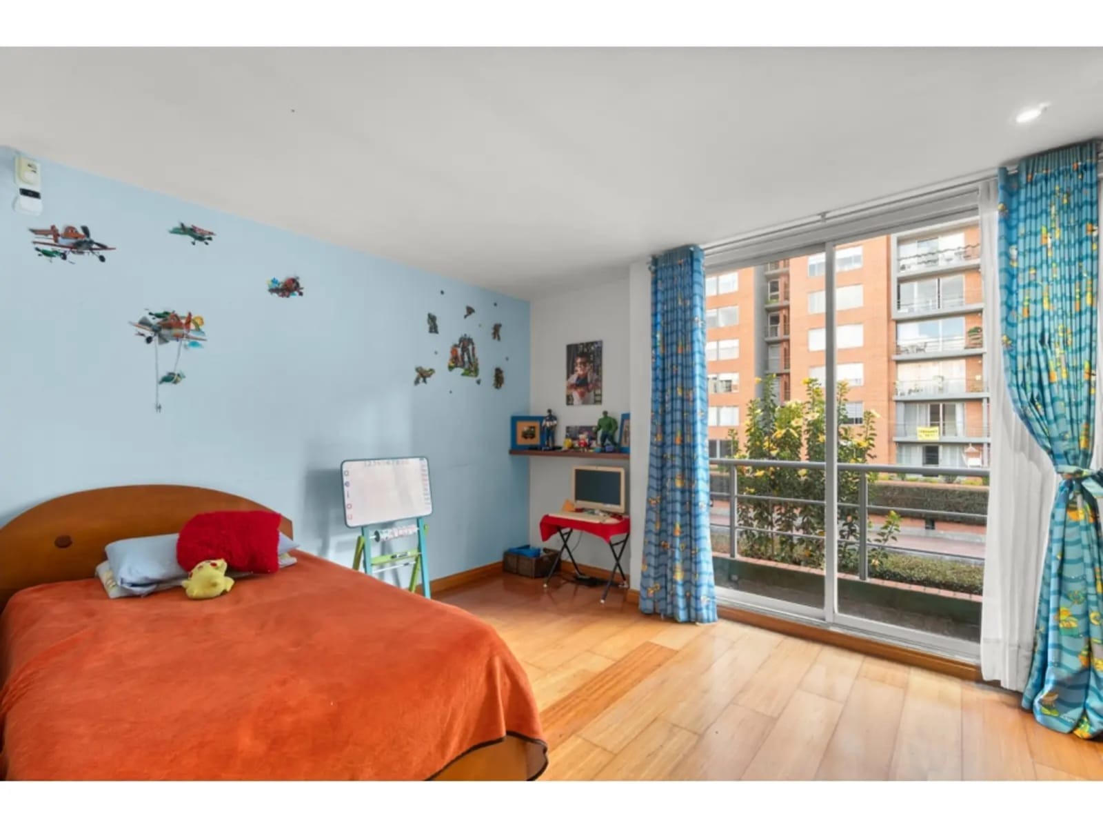 Casa en venta en Colina Campestre, Bogotá · foto 6 de 16