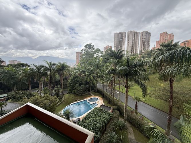 Apartamento en venta en El Tesoro, Medellín · foto 16 de 20