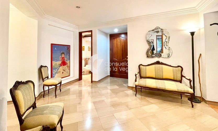 Apartamento de 3 alcobas en venta en Chicó Reservado, Bogotá, 254 m² · foto 4 de 17