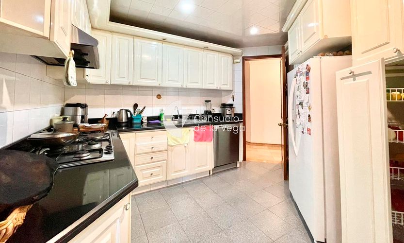 Apartamento de 3 alcobas en venta en Chicó Reservado, Bogotá, 254 m² · foto 11 de 17