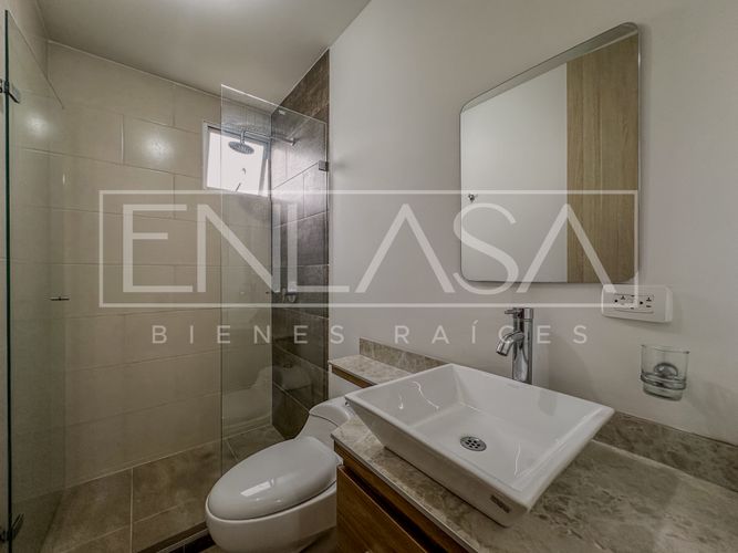 Apartamento de 4 alcobas en venta en Bellavista, Cali, 140 m² · foto 8 de 23