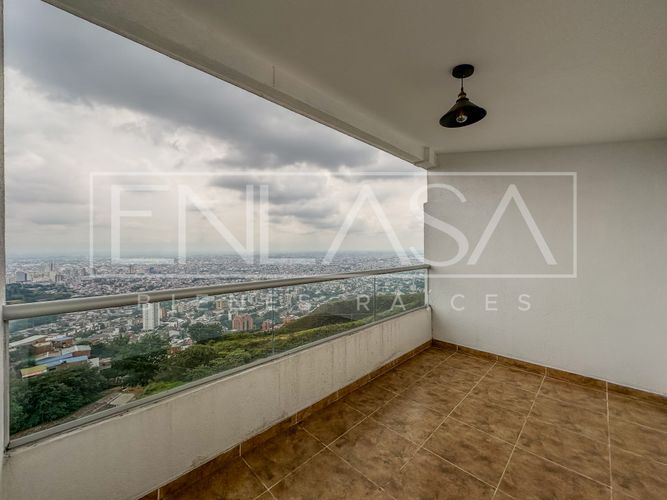 Apartamento de 4 alcobas en venta en Bellavista, Cali, 140 m² · foto 21 de 23