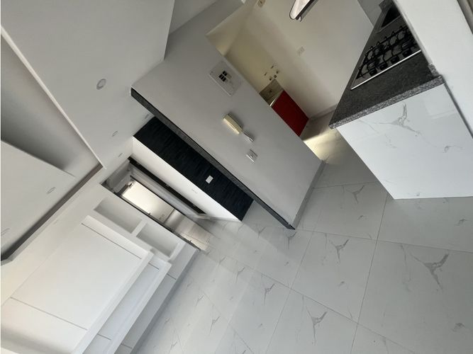 Apartamento de 3 alcobas en venta en Valle Del Lili, Cali, 60 m² · foto 2 de 15