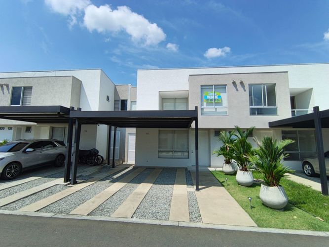 Apartamento de 3 alcobas en venta en Alfaguara, Jamundí, 150 m² · foto 3 de 24
