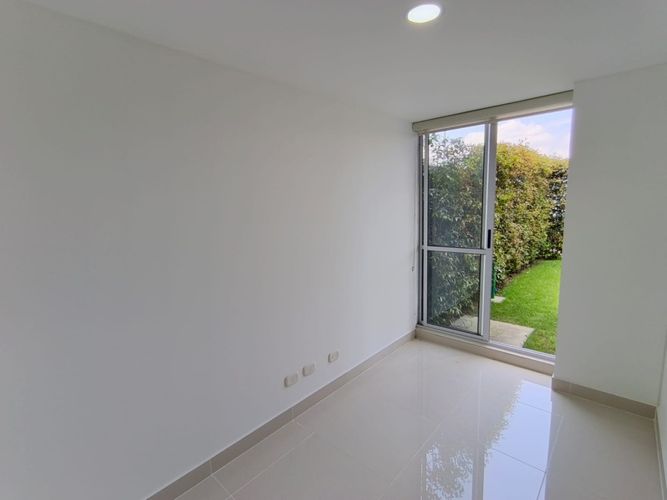 Apartamento de 3 alcobas en venta en Alfaguara, Jamundí, 150 m² · foto 14 de 24