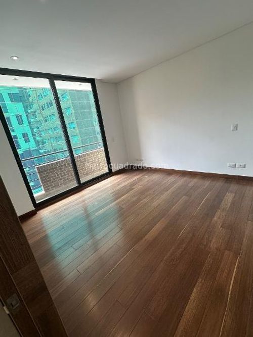 Apartamento de 2 alcobas en venta en Chicó Reservado, Bogotá, 153 m² · foto 4 de 12