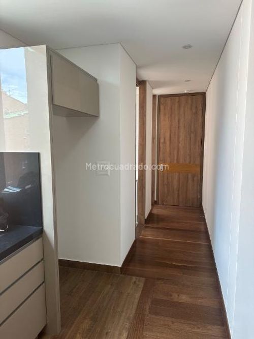 Apartamento de 2 alcobas en venta en Chicó Reservado, Bogotá, 153 m² · foto 7 de 12