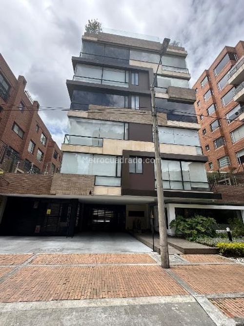 Apartamento de 2 alcobas en venta en Chicó Reservado, Bogotá, 153 m² · foto 11 de 12
