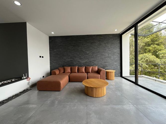 Casa de 3 alcobas en venta en Escobero, Envigado, 356 m² · foto 4 de 19