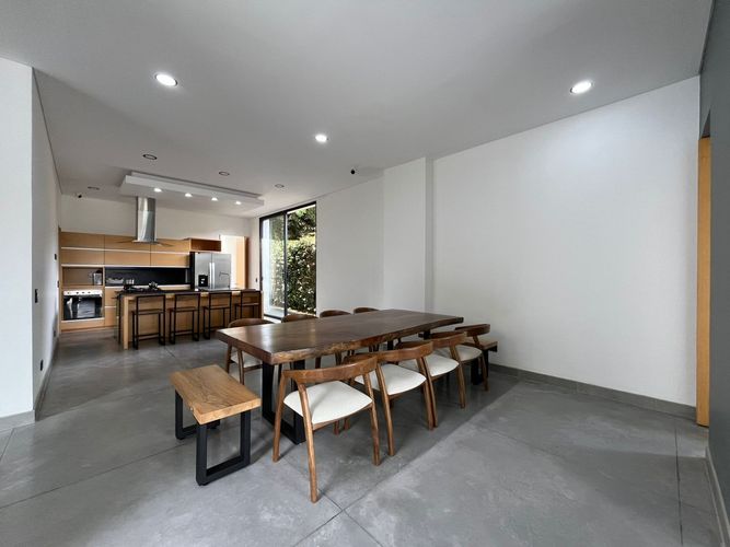 Casa de 3 alcobas en venta en Escobero, Envigado, 356 m² · foto 6 de 19
