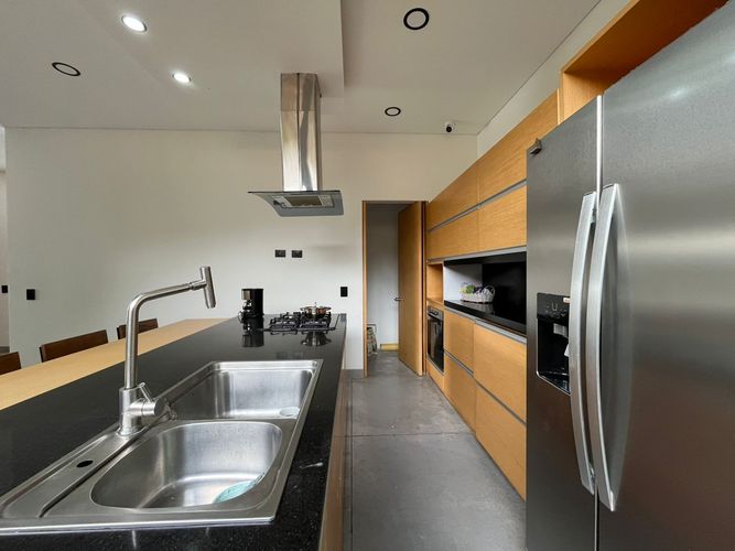 Casa de 3 alcobas en venta en Escobero, Envigado, 356 m² · foto 8 de 19