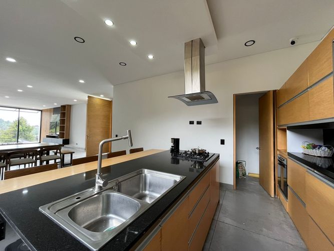 Casa de 3 alcobas en venta en Escobero, Envigado, 356 m² · foto 7 de 19