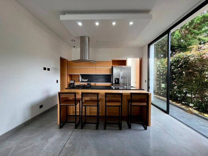 Casa de 3 alcobas en venta en Escobero, Envigado, 356 m² · foto 9 de 19