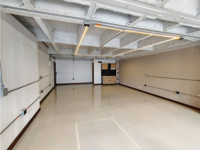 Oficina en arriendo en La Candelaria, Medellín, 62 m² · foto 5 de 8