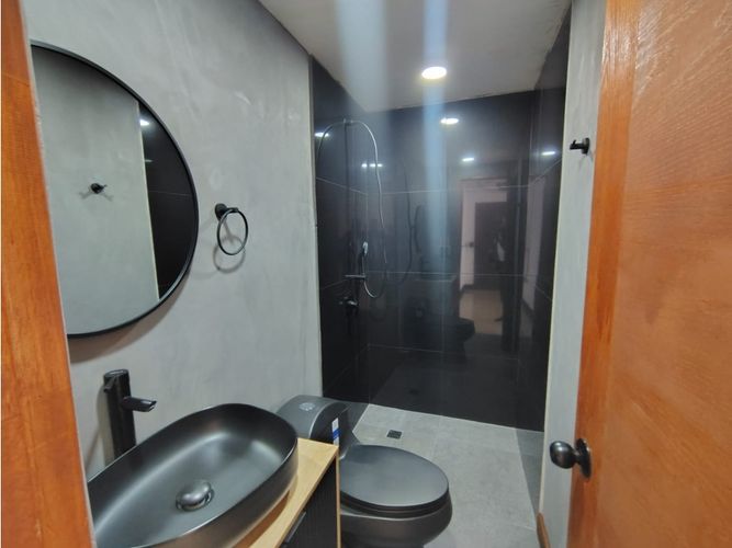 Oficina en arriendo en La Candelaria, Medellín, 62 m² · foto 6 de 8