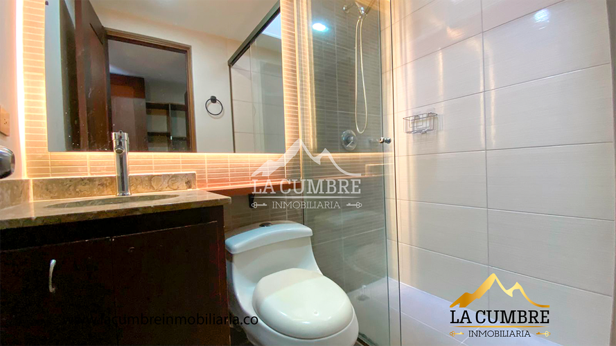 Casa de 3 alcobas en arriendo en San Lucas, Medellín, 190 m² · foto 5 de 16