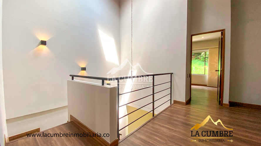 Casa de 3 alcobas en arriendo en San Lucas, Medellín, 190 m² · foto 6 de 16