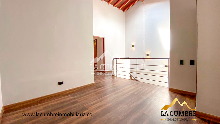 Casa de 3 alcobas en arriendo en San Lucas, Medellín, 190 m² · foto 7 de 16