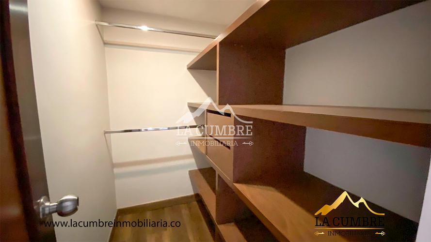 Casa de 3 alcobas en arriendo en San Lucas, Medellín, 190 m² · foto 13 de 16