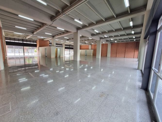 Local en arriendo en Shellmar, Medellín, 580 m² · foto 5 de 24
