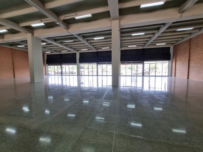 Local en arriendo en Shellmar, Medellín, 580 m² · foto 13 de 24