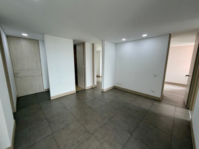 Apartamento de 4 alcobas en venta en Cristales, Cali, 122 m² · foto 8 de 20