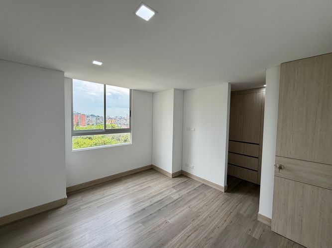Apartamento de 4 alcobas en venta en Cristales, Cali, 122 m² · foto 10 de 20