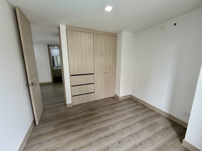 Apartamento de 4 alcobas en venta en Cristales, Cali, 122 m² · foto 14 de 20