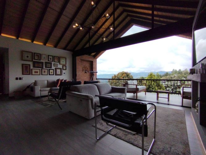 Casa de 2 alcobas en venta en La Clara, Guarne, 290 m² · foto 10 de 24