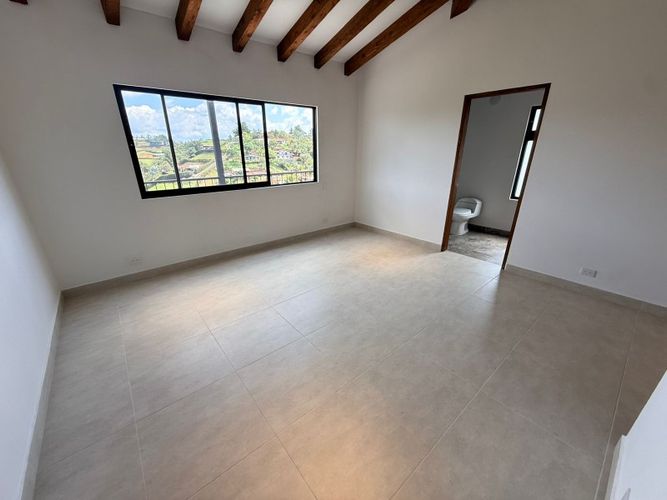 Casa de 4 alcobas en venta en El Carmen De Viboral, El Carmen de Viboral, 400 m² · foto 4 de 24