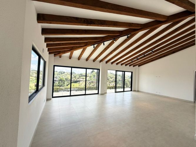 Casa de 4 alcobas en venta en El Carmen De Viboral, El Carmen de Viboral, 400 m² · foto 8 de 24