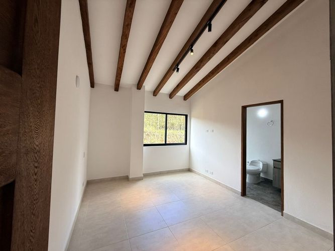 Casa de 4 alcobas en venta en El Carmen De Viboral, El Carmen de Viboral, 400 m² · foto 13 de 24