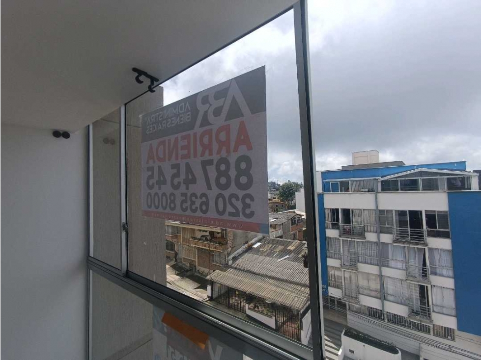 Apartamento en venta en Chipre, Manizales · foto 2 de 24