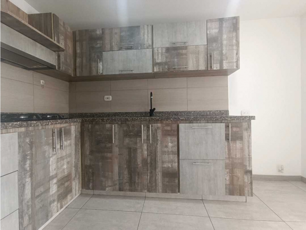 Apartamento en venta en Chipre, Manizales · foto 6 de 24