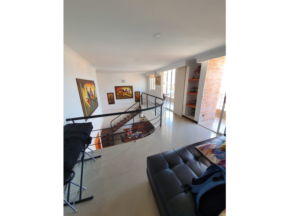 Apartamento en venta en Laureles, Medellín 2