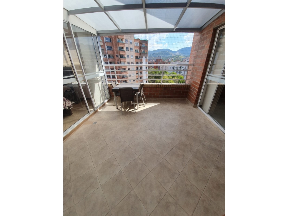 Apartamento en venta en Laureles, Medellín · foto 13 de 16