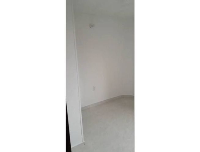 Apartamento de 3 alcobas en venta en Rincon De Giron Parte Alta, Girón, 54 m² · foto 8 de 9