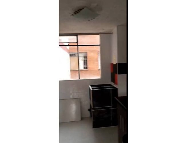 Apartamento de 3 alcobas en venta en Rincon De Giron Parte Alta, Girón, 54 m² · foto 6 de 9