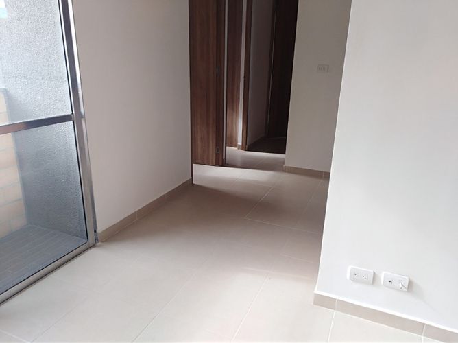 Apartamento de 3 alcobas en venta en Pajarito, Medellín, 53 m² · foto 13 de 24