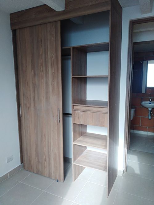 Apartamento de 3 alcobas en venta en Pajarito, Medellín, 53 m² · foto 18 de 24