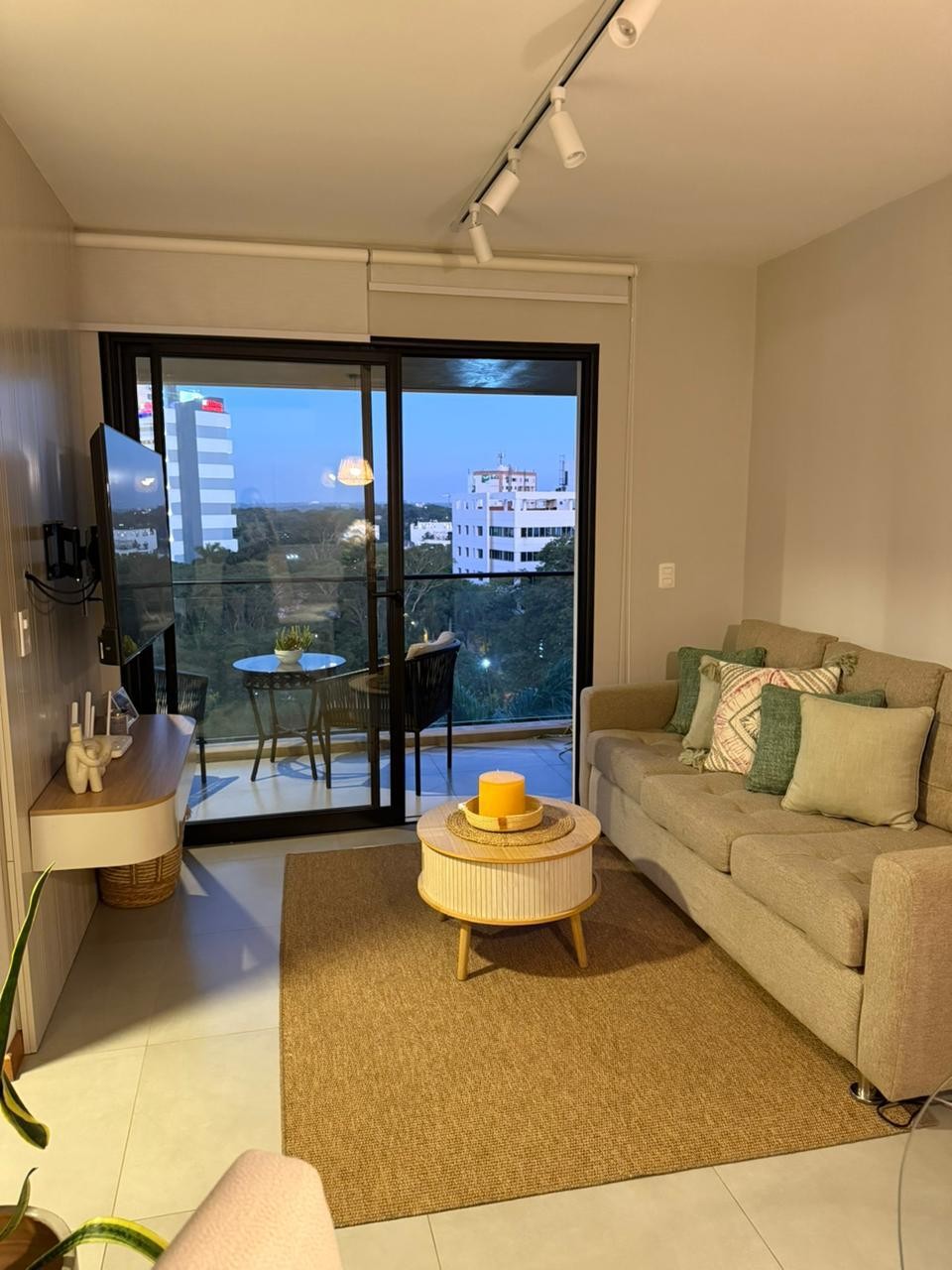 ALQUILO DEPARTAMENTO DE 1 DORMITORIO AMOBLADO A PASOS DEL SHOPPING DEL SOL ✨ — foto 2